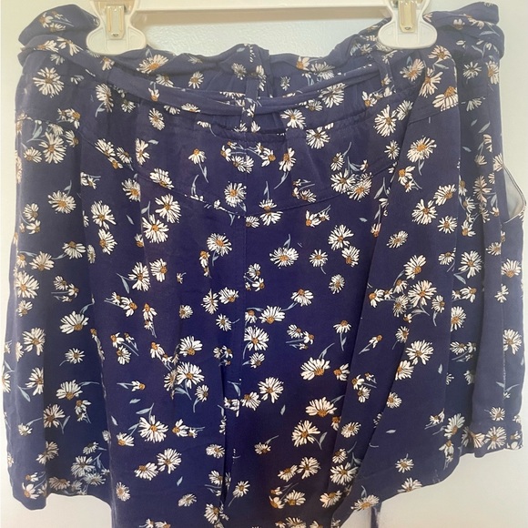 Paper Bag Shorts - Picture 3 of 5